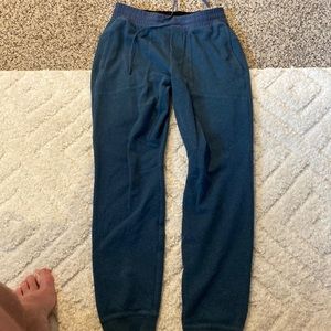 Lululemon sweats